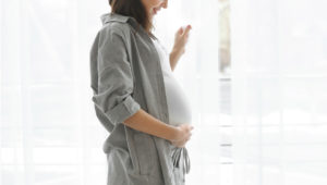 ostoepathy-pregnant-mothers-best-canberra-osteopath-woden-shutterstock_604447664